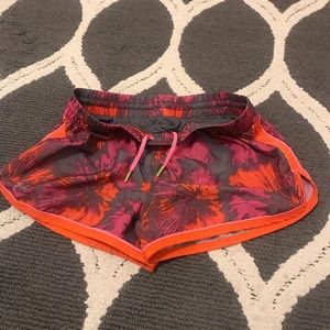 Under armour shorts size small